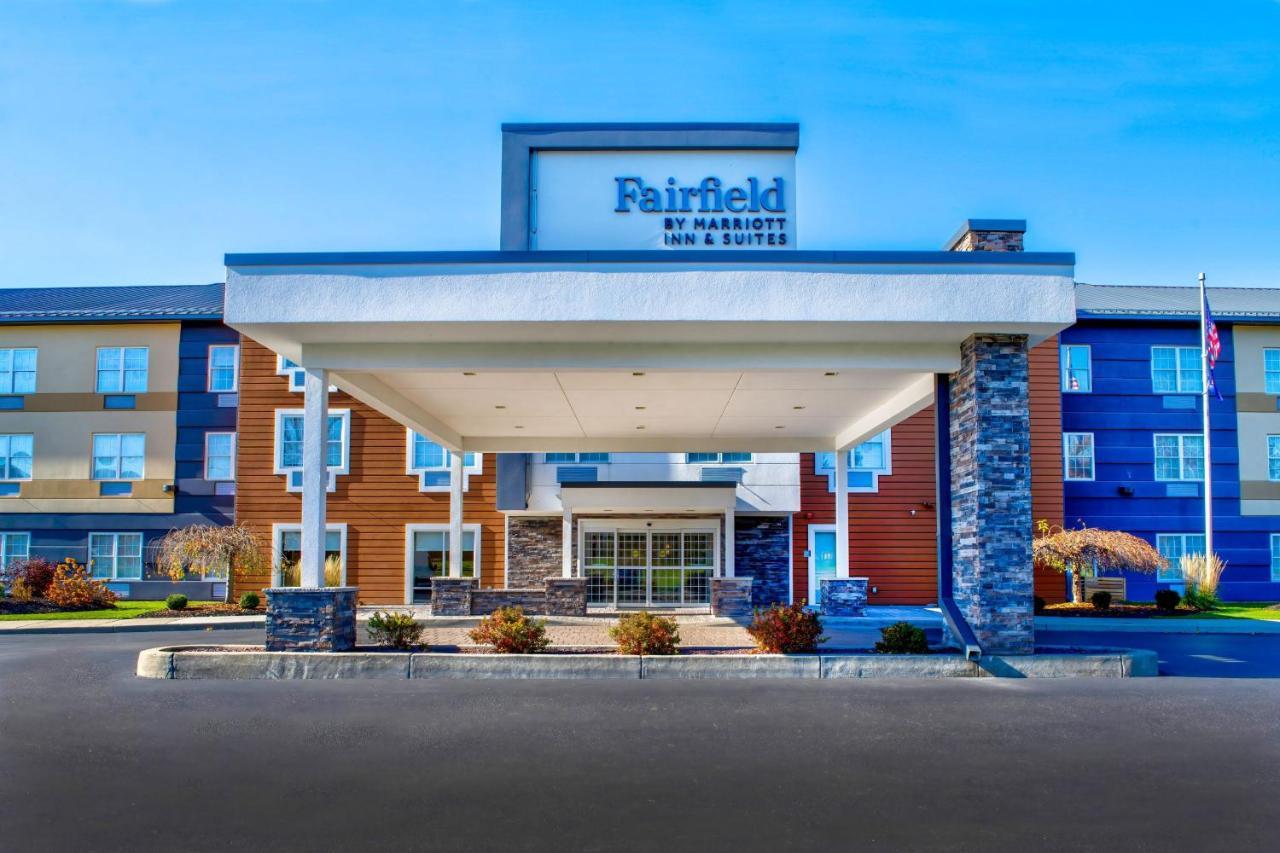 Fairfield Inn & Suites By Marriott Кортленд Экстерьер фото