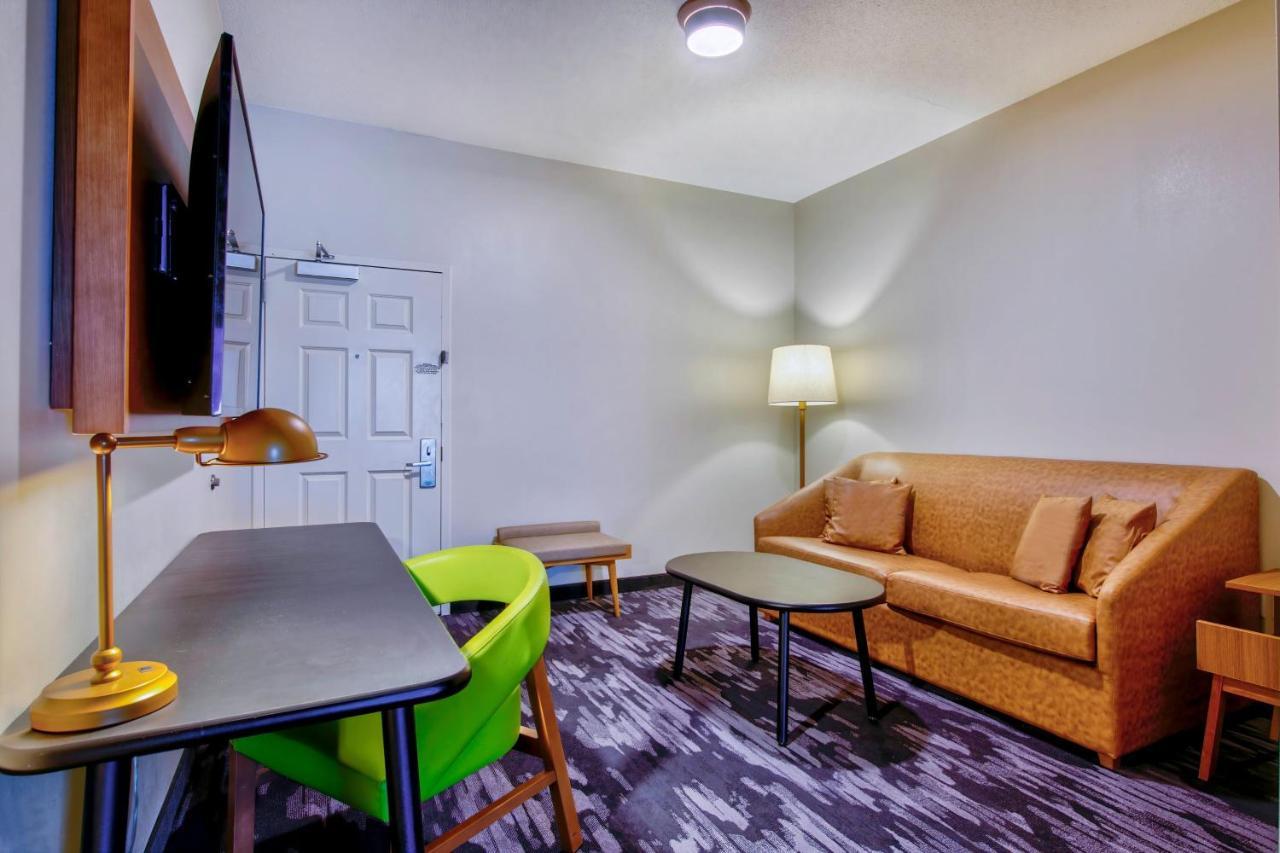 Fairfield Inn & Suites By Marriott Кортленд Экстерьер фото