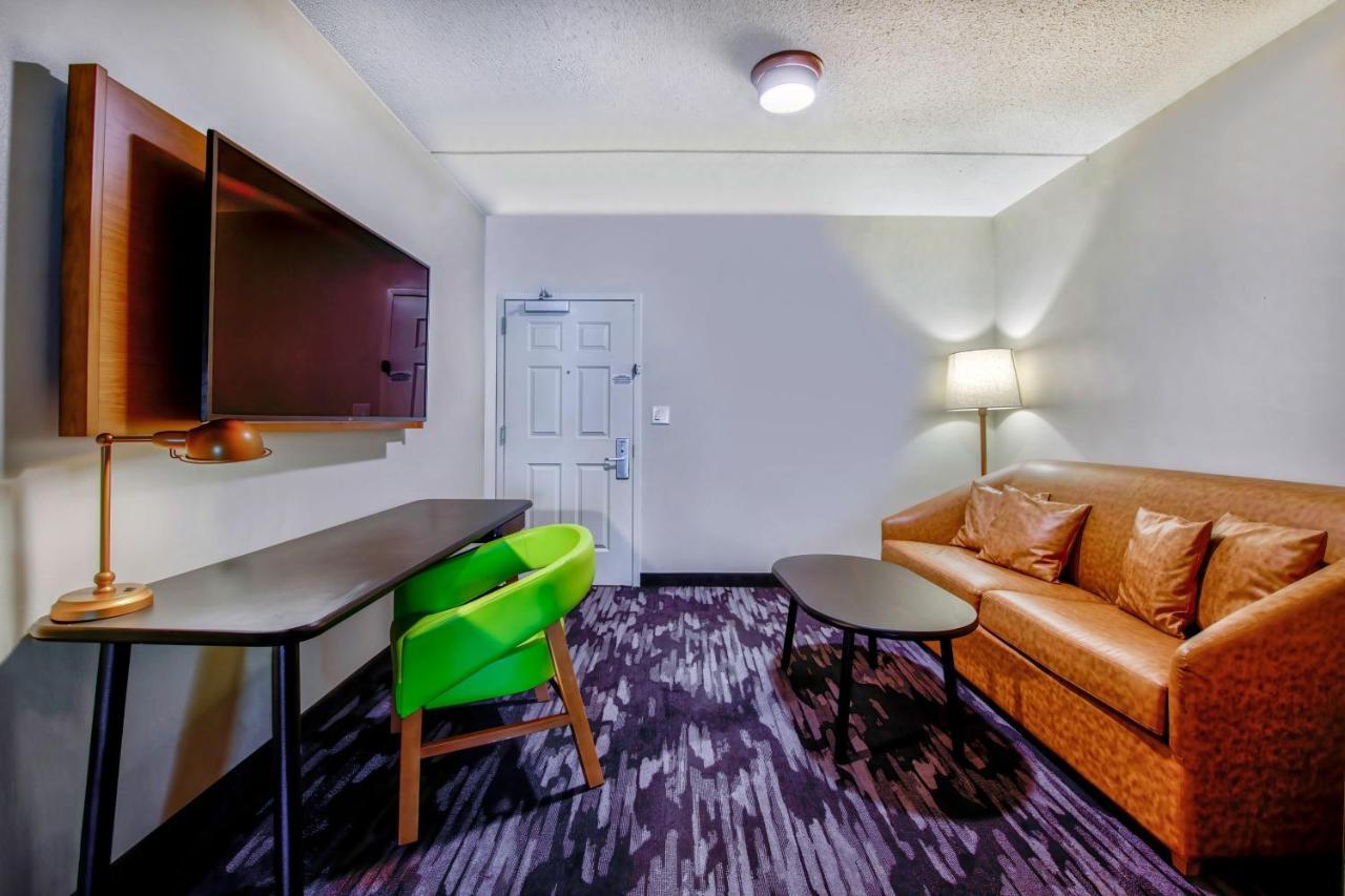 Fairfield Inn & Suites By Marriott Кортленд Экстерьер фото