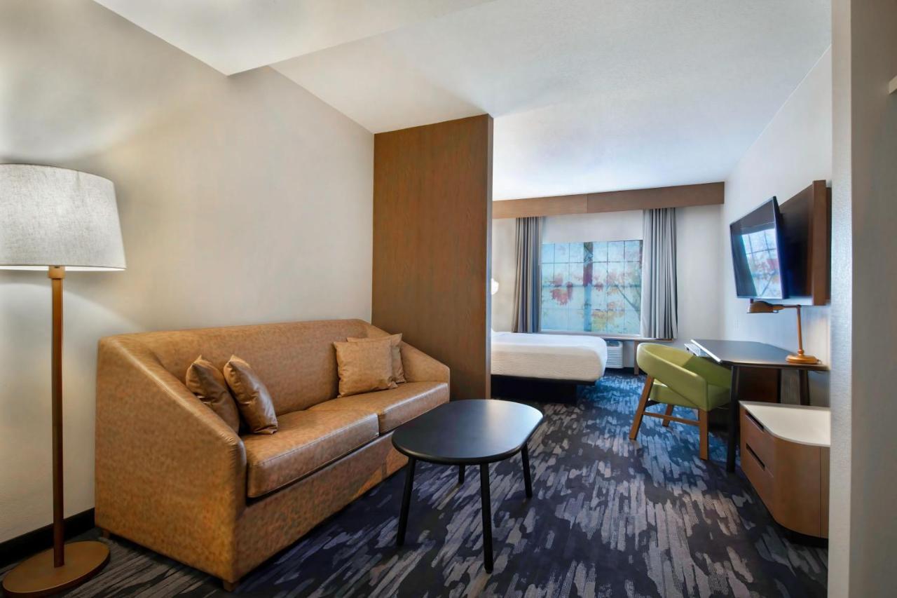 Fairfield Inn & Suites By Marriott Кортленд Экстерьер фото